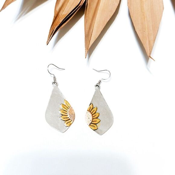 Sunflower dangle earrings S350 - Picture 1 of 3